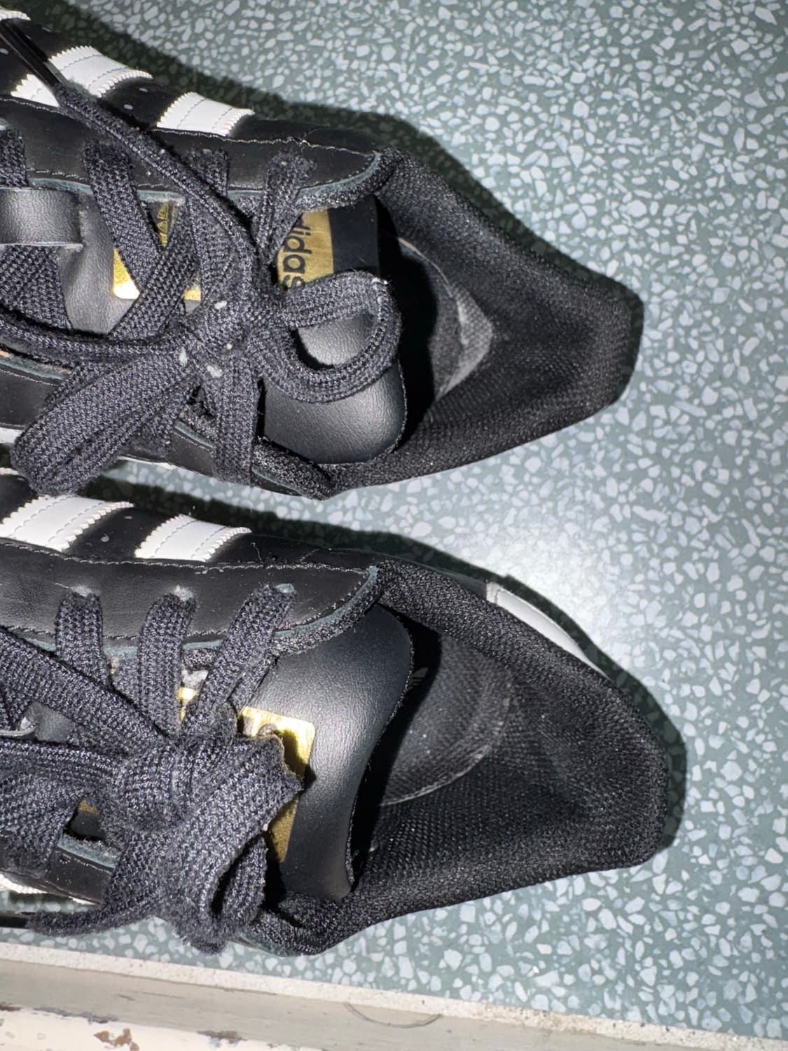 아디다스 슈퍼스타 코어 블랙 화이트 상품이미지4