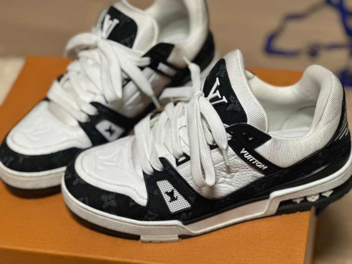 (풀구성)루이비통 트레이너 스니커즈 블랙/화이트 5.5 상품이미지2