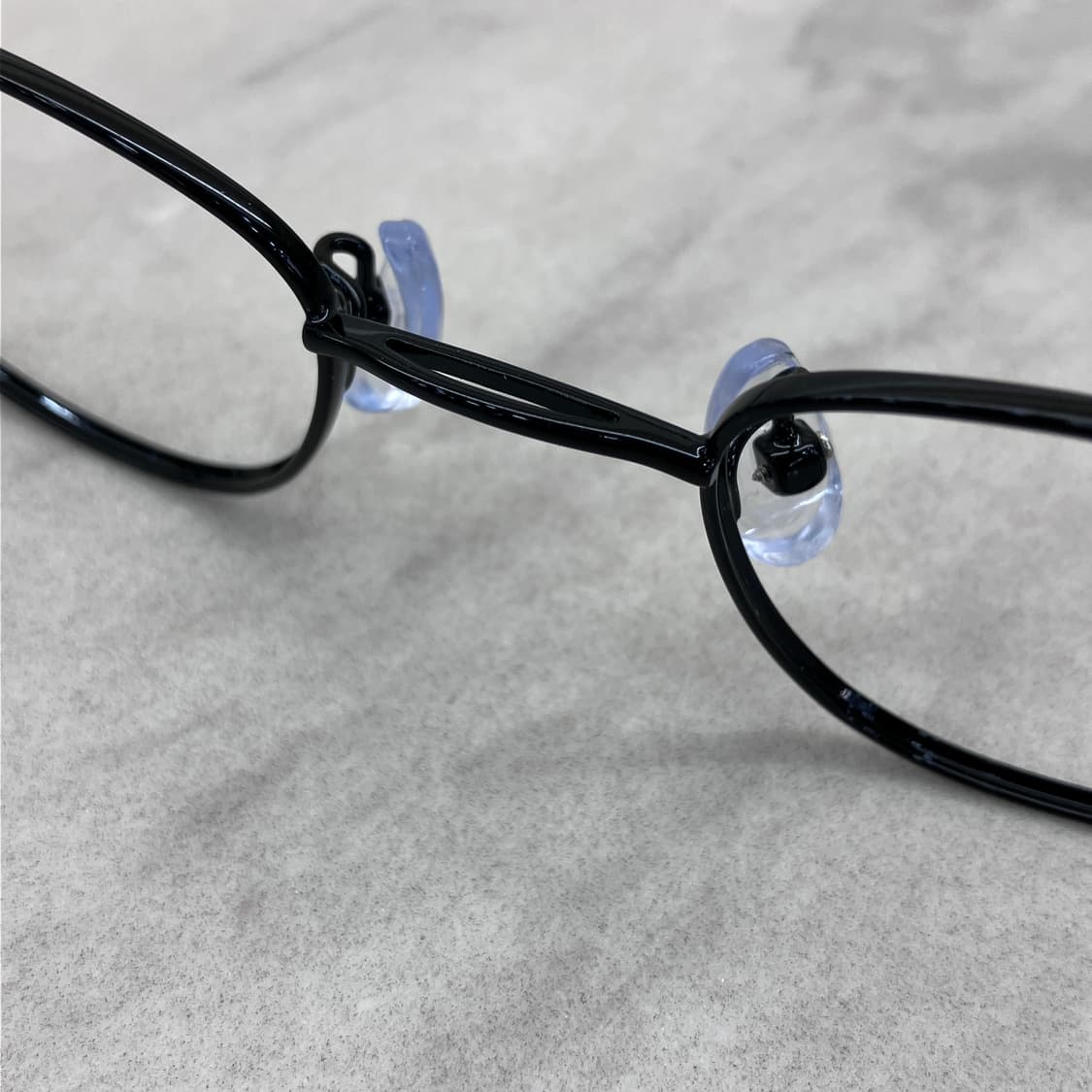 C60 RT 블랙 어글리 라운드 메탈테 안경 상품이미지5