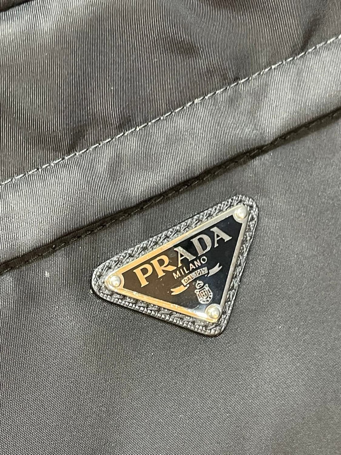 [2VH994] 프라다 리나일론 바이커백 미듐 상품이미지4