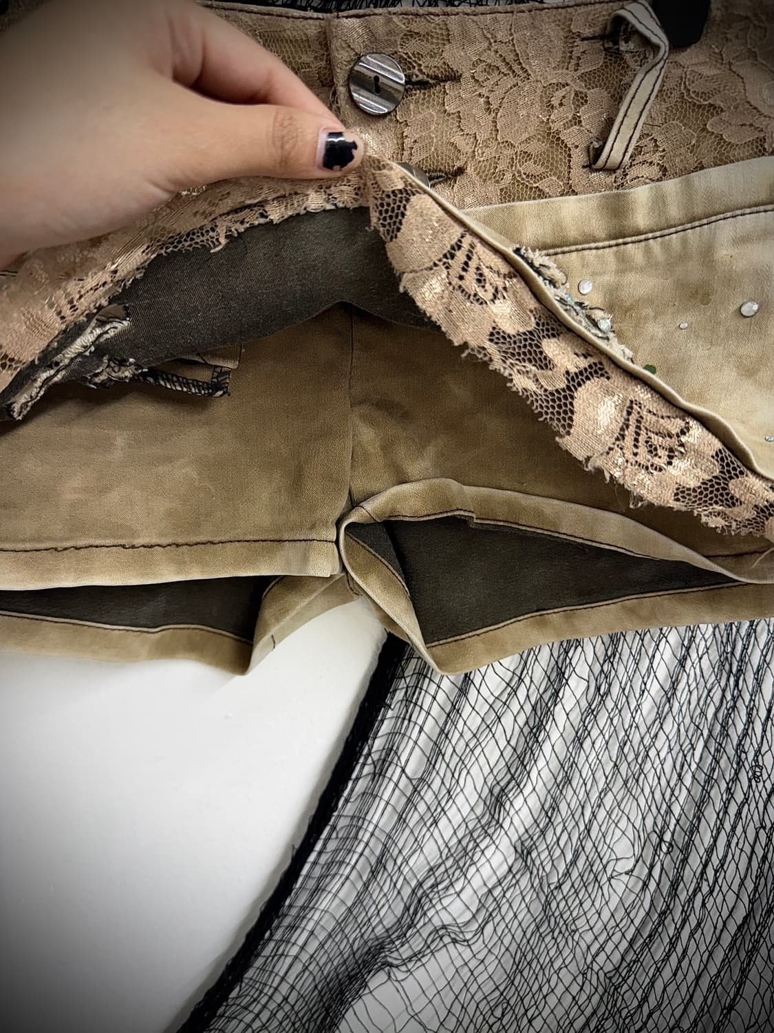 Grunge beads detail shorts 상품이미지2
