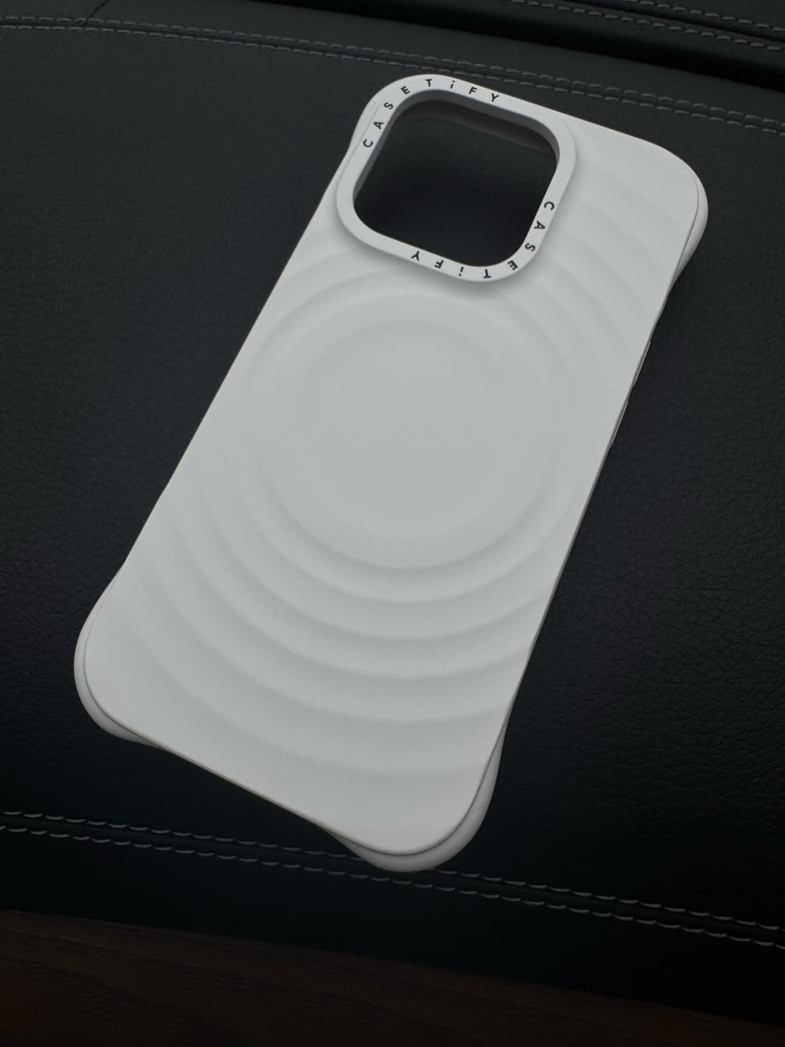 케이스티파이 15프로 리플케이스 화이트 상품이미지2