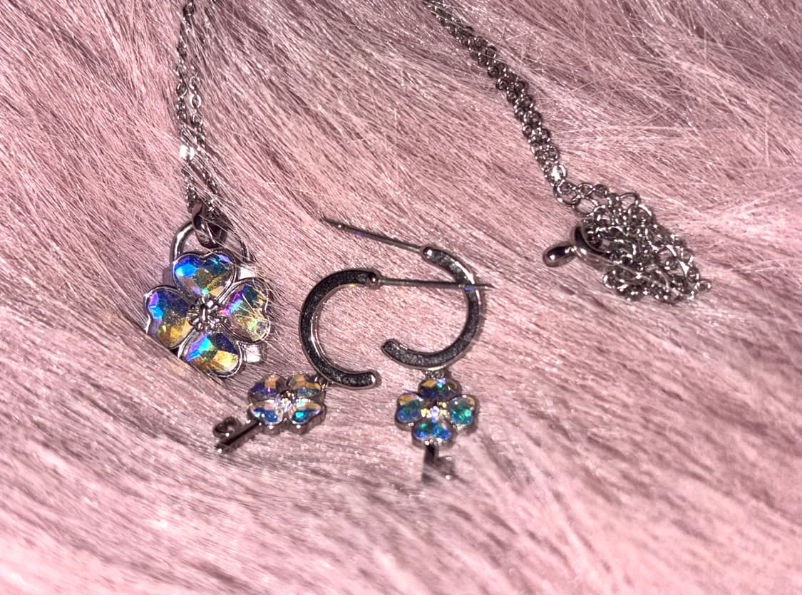 캐릭캐릭체인지 와디즈 펀딩 험프티록 덤프티키 목걸이 귀걸이 상품이미지1