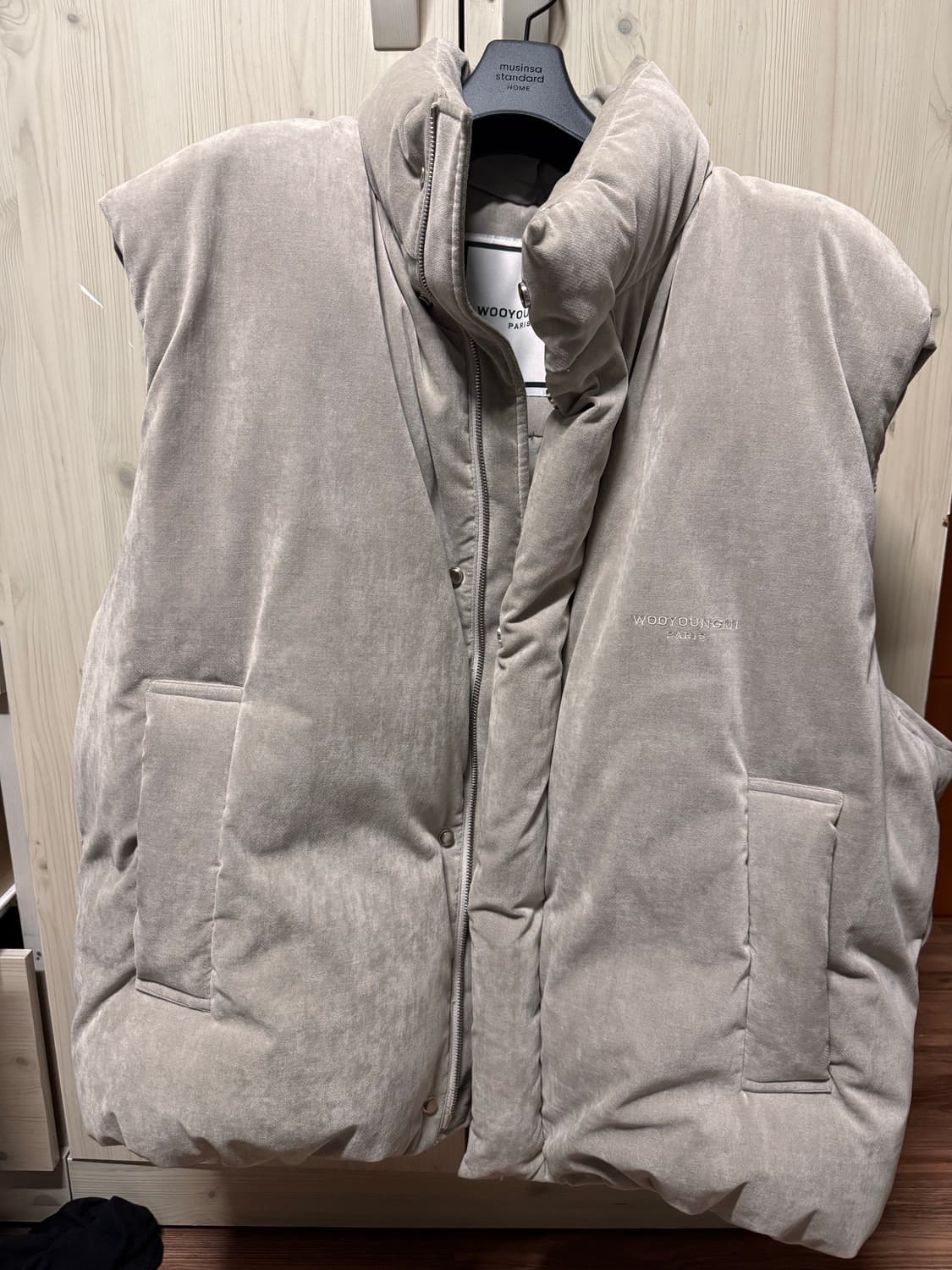 우영미 24fw 패딩베스트 48 팝니다 상품이미지1