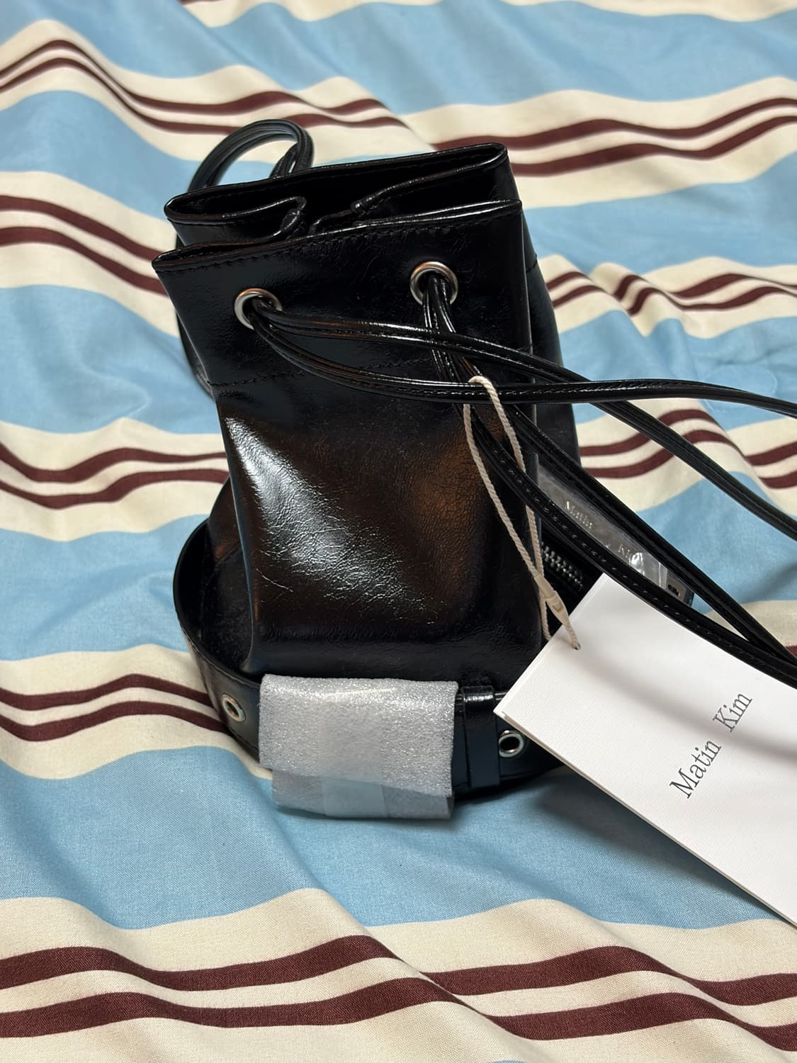 마뗑킴 벨티드 미니 버킷백 -블랙 상품이미지2