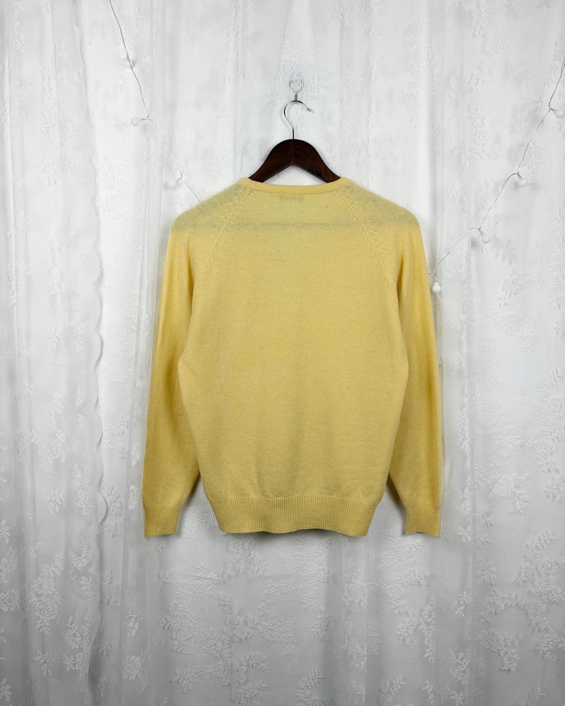 HONMA Soft Yellow Wool V-Neck Knit 상품이미지4