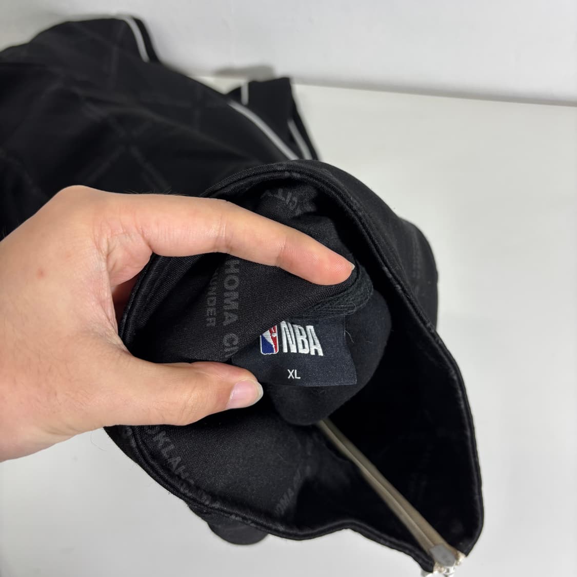 XL NBA 블랙 오클라호마시티 레터링패턴 트랙탑 져지 상품이미지4
