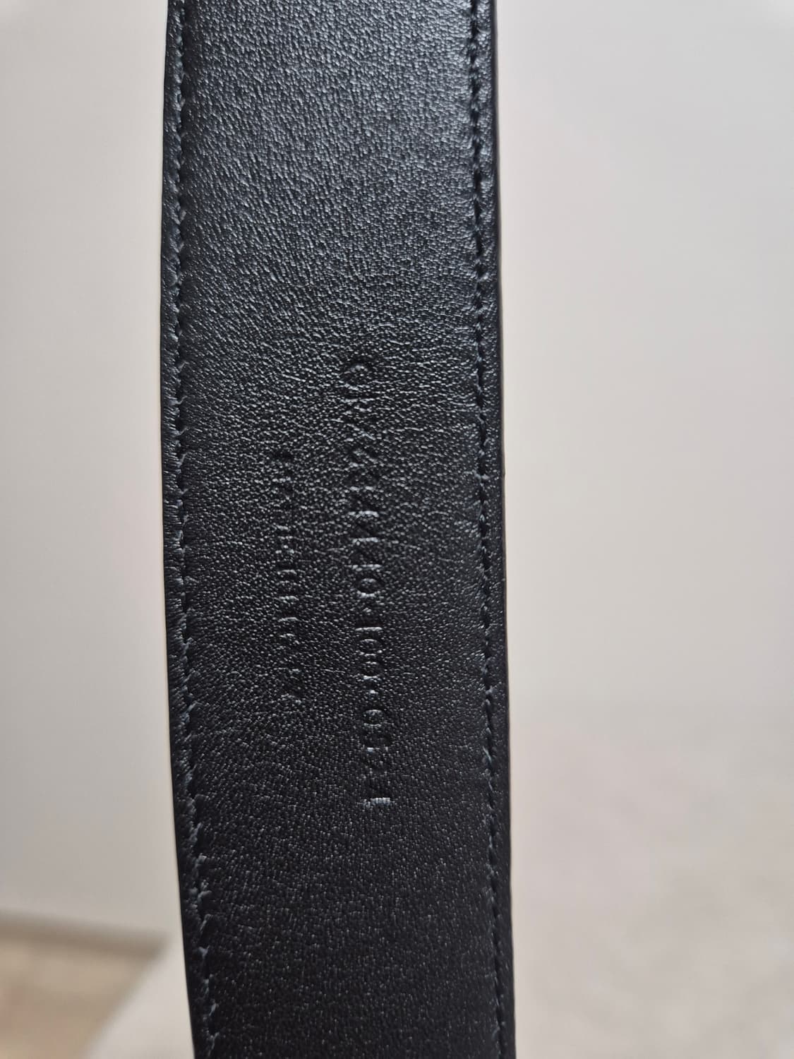 생로랑 레더 실버 모노그램 벨트 블랙 상품이미지5