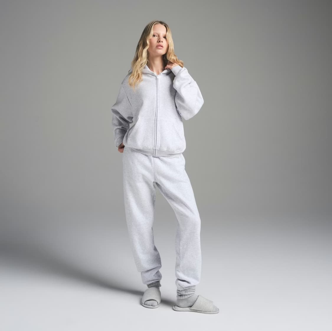 스킴스 클래식 후드 집업 skims 상품이미지4