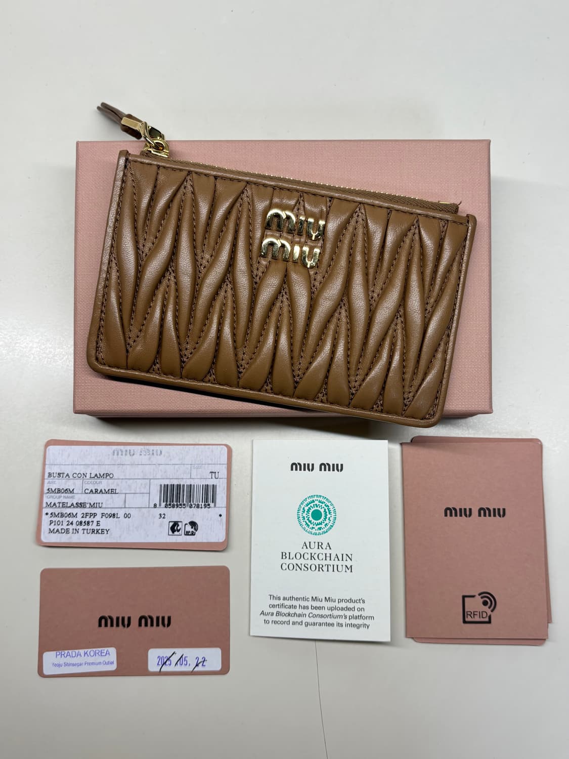 MIUMIU 미우미우 지퍼카드지갑 상품이미지2