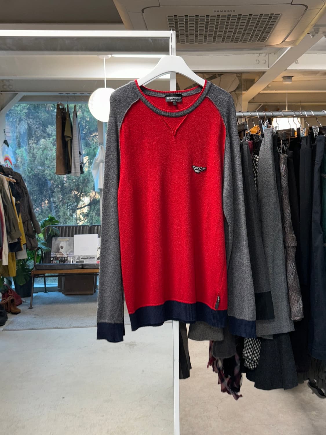 엠포리오 아르마니 레글런 니트 상품이미지1