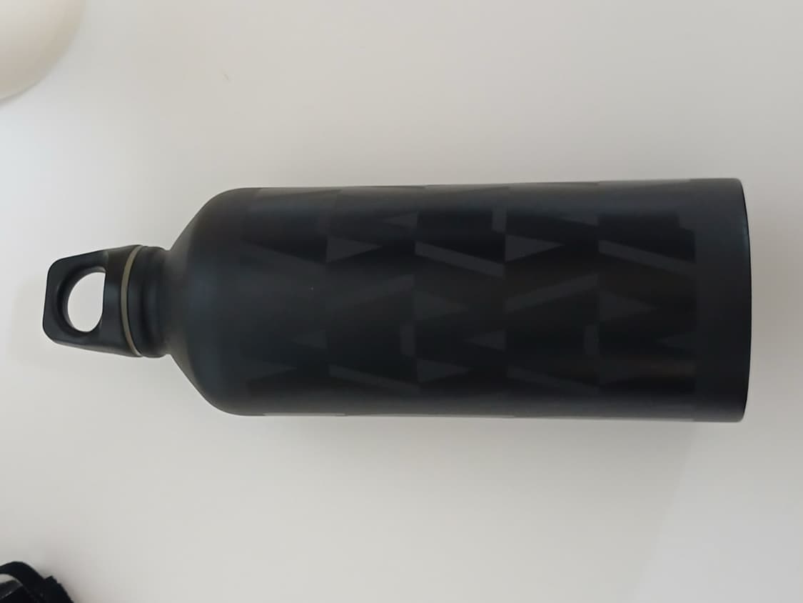 알렉산더 왕 x H&M 워터 보틀 600ml 상품이미지1