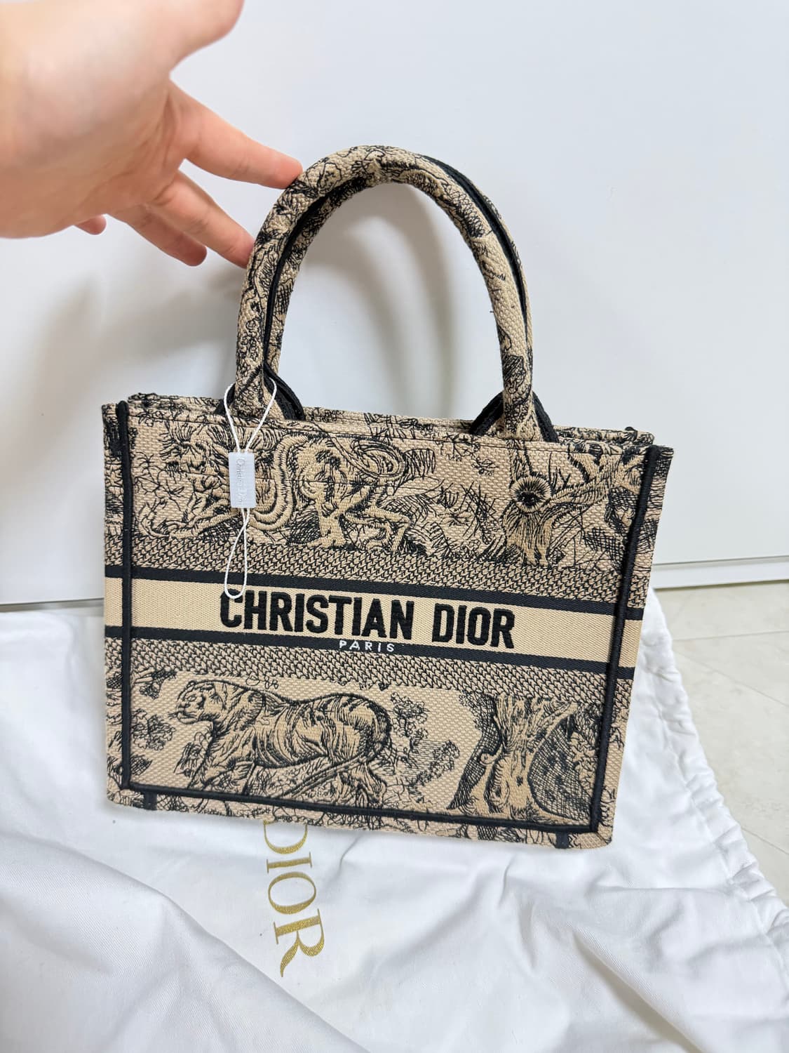 Dior 상품이미지1