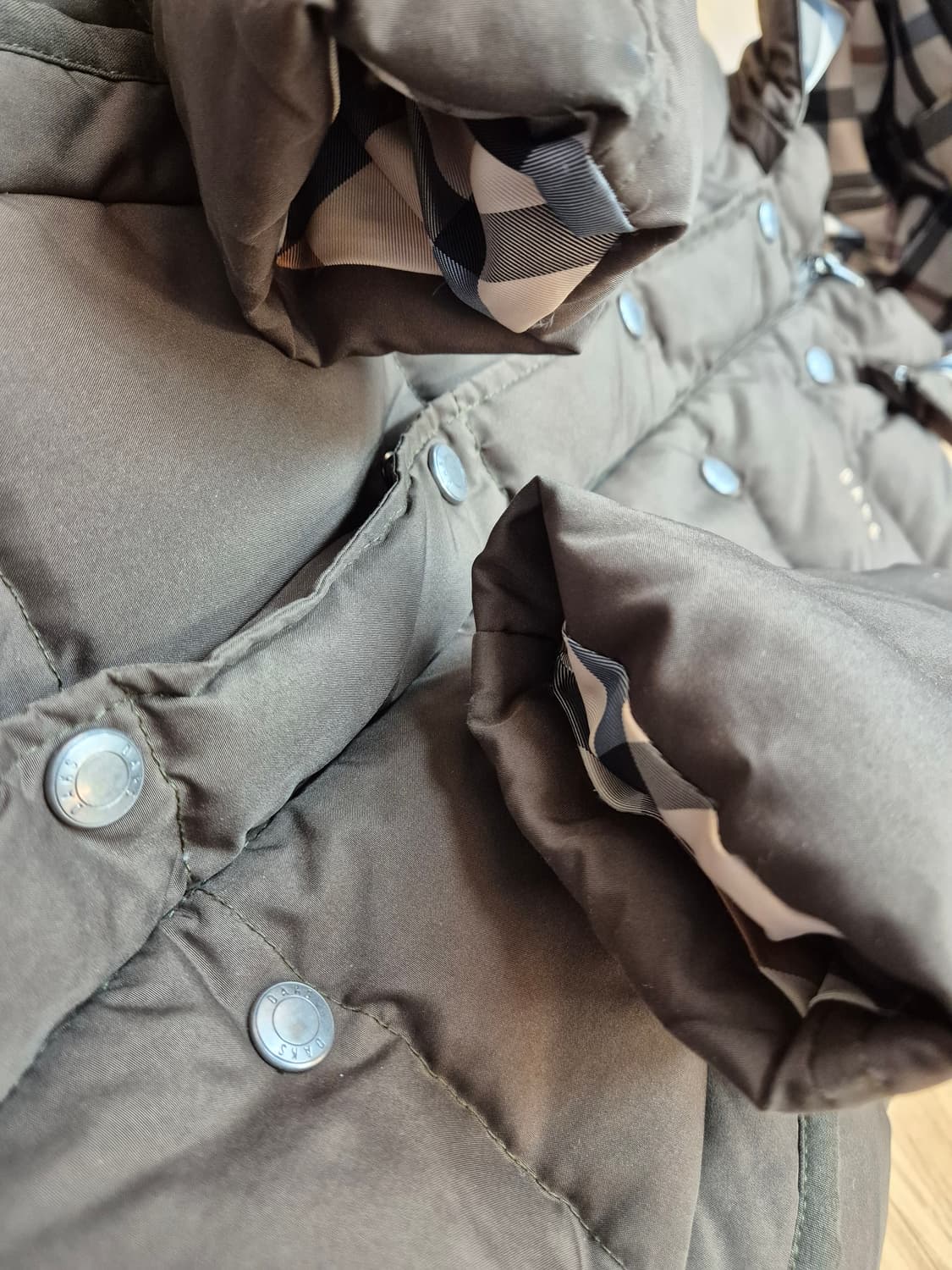 닥스키즈 남아 패딩 120사이즈 판매합니다. 브라운 색상이라 어느 옷에도 상품이미지2