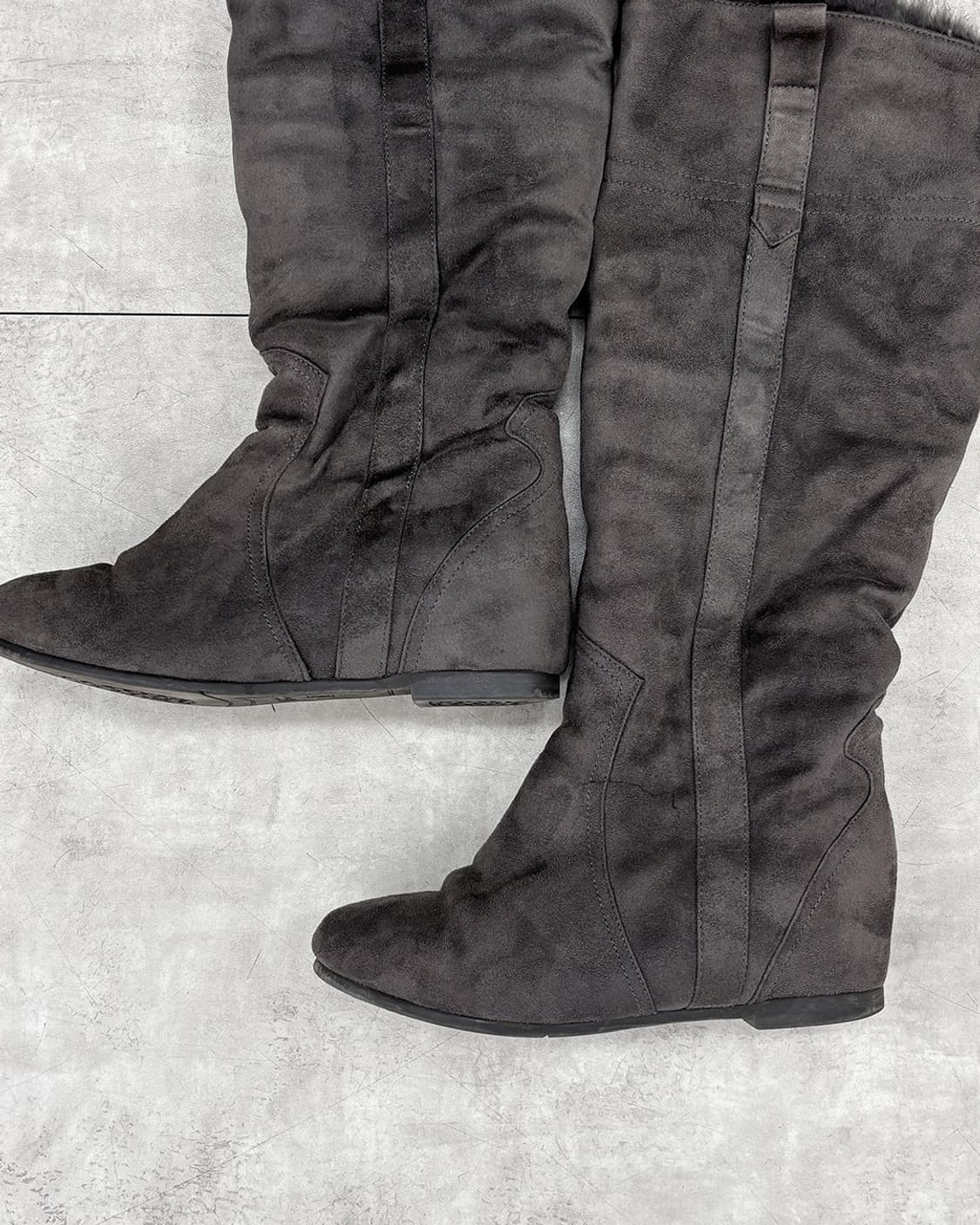 ash charcoal suede inner fur boots 상품이미지5