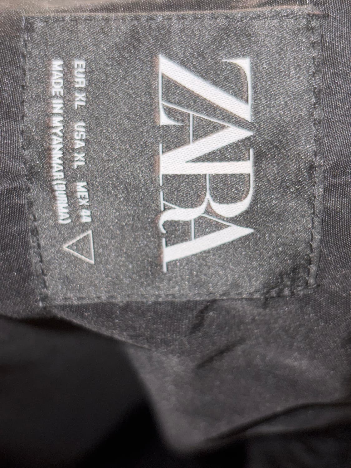 자라 블랙 퍼 자켓 XL 상품이미지2