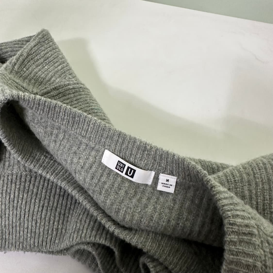 우먼M 유니클로U 루즈핏 암벌룬핏 모100% 라운드니트 상품이미지3