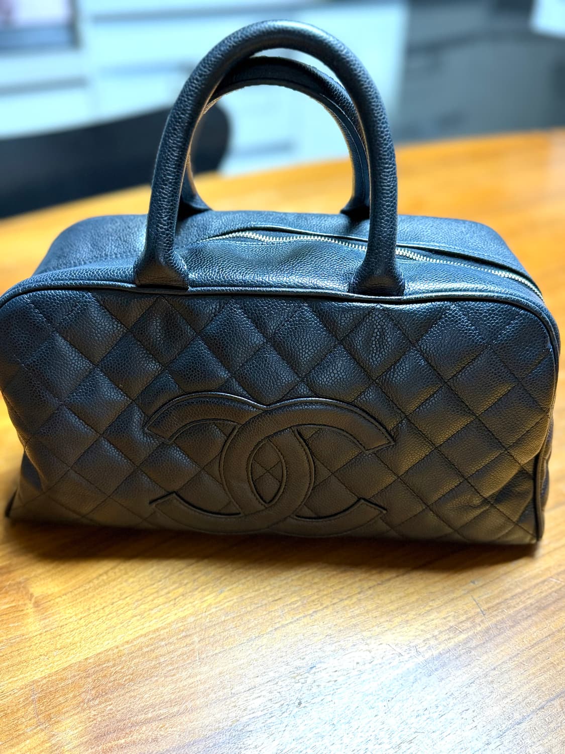 샤넬 제니 보스턴백 블랙 캐비어 상품이미지1