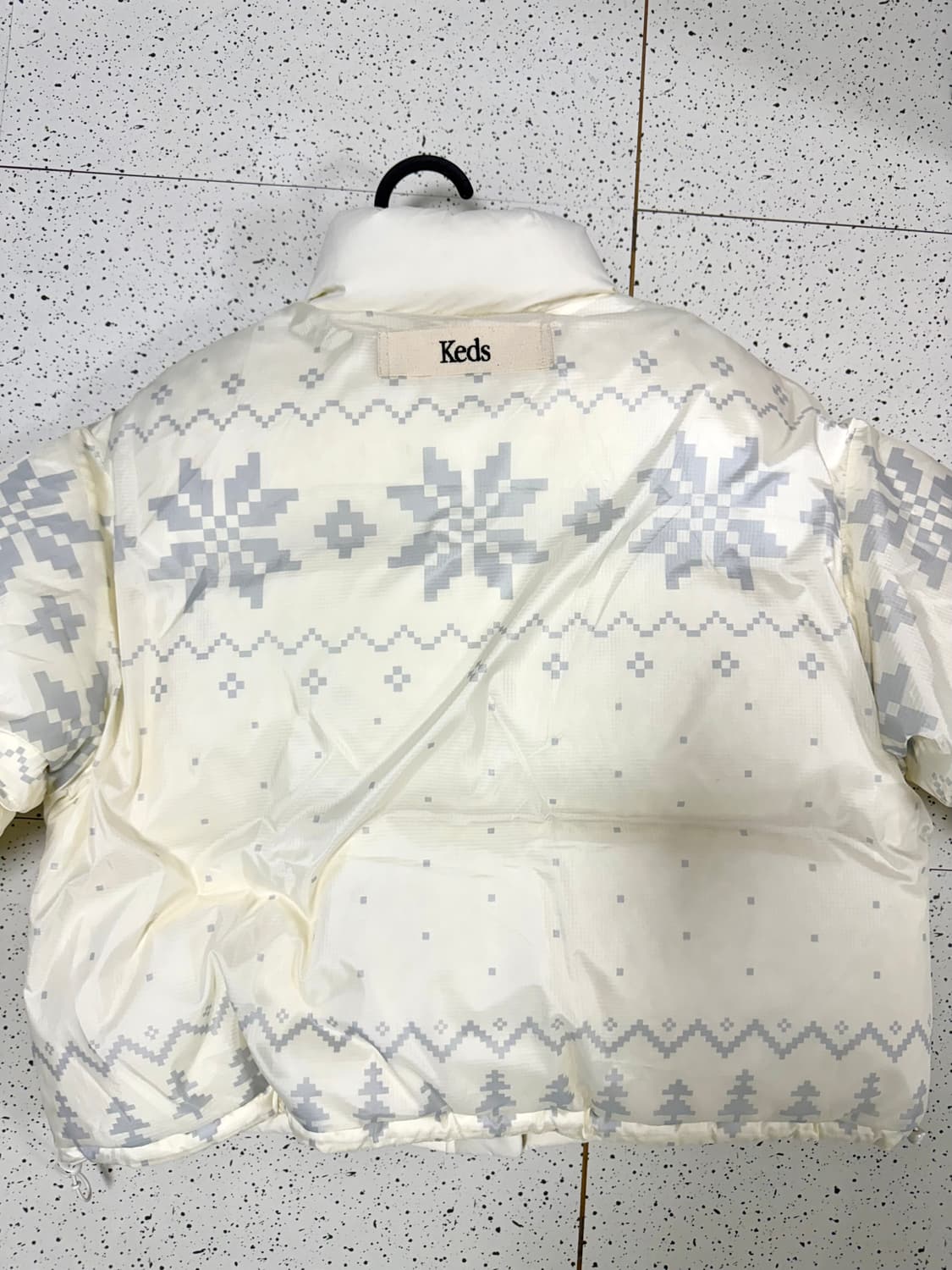 케즈 리버서블 클라우드 다운 패딩 크림 상품이미지6