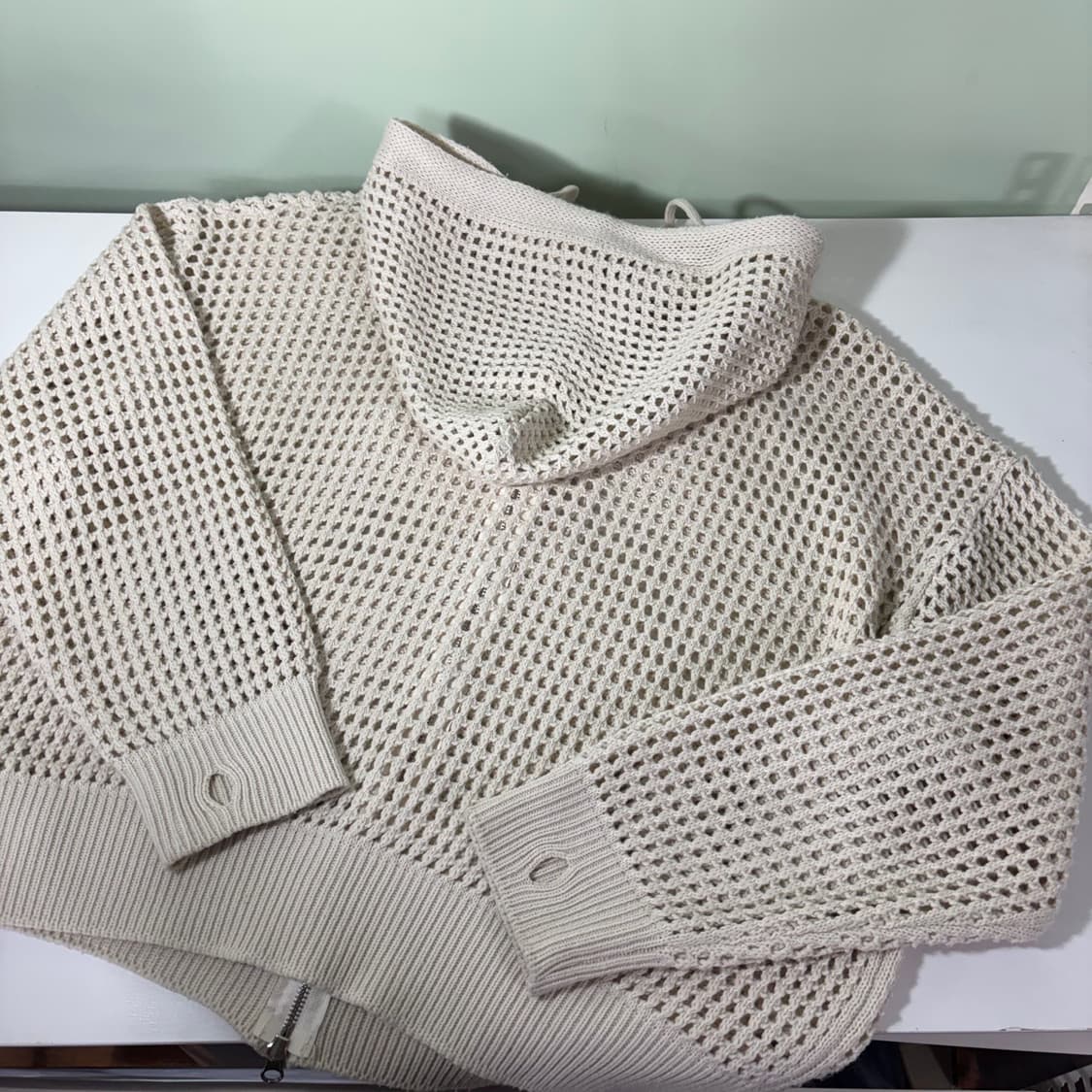 OS 위켄드서울 루즈오버핏 크림색 시스루 후드니트집업 상품이미지3