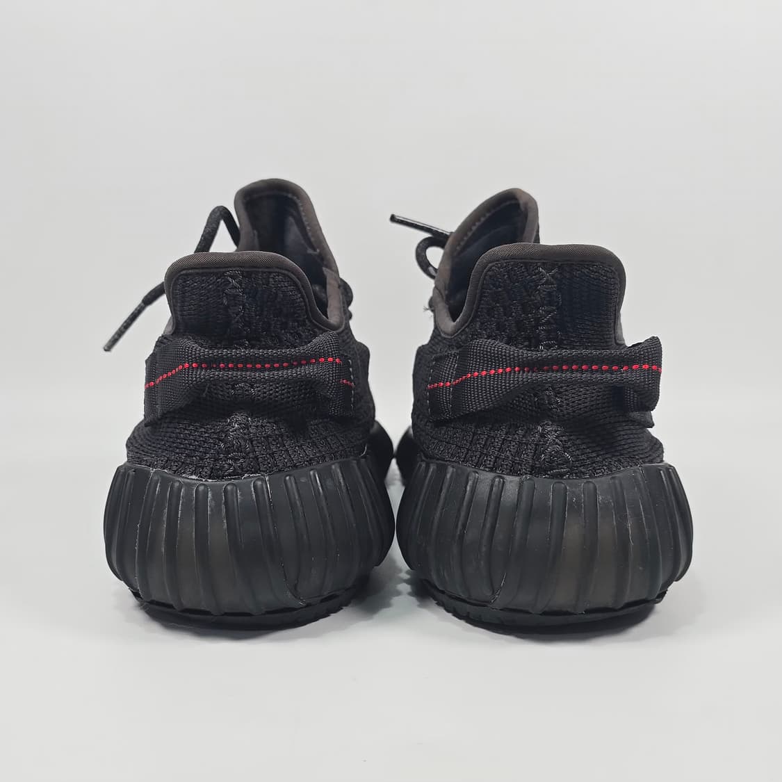 이지부스트 350 v2 트리플블랙 논 리플렉티브( 26 상품이미지3