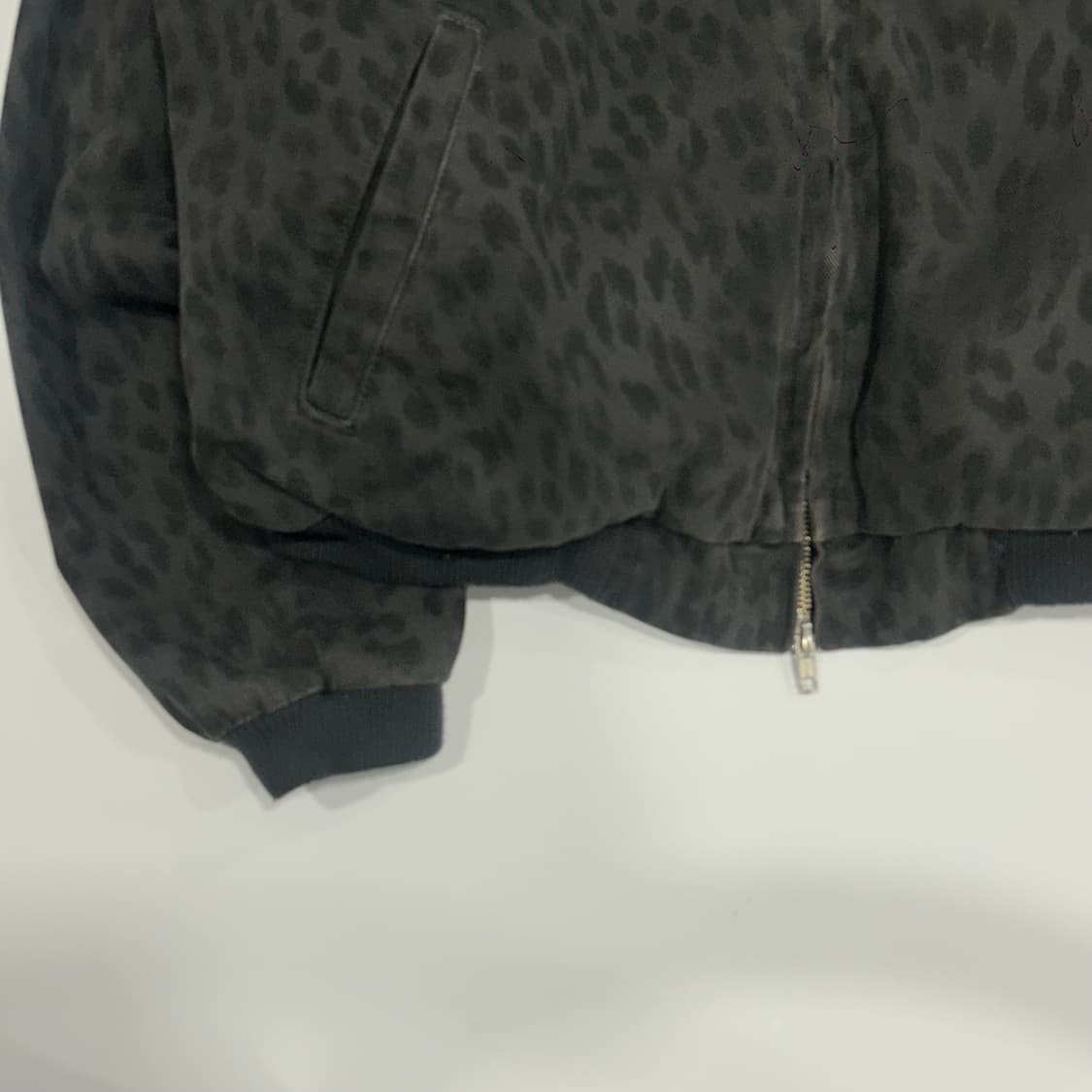 The museum visitor 더뮤지엄비지터 차콜 호피 2-way 상품이미지4