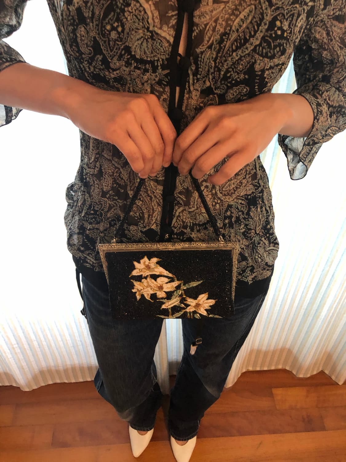 black beaded floral bag 상품이미지1