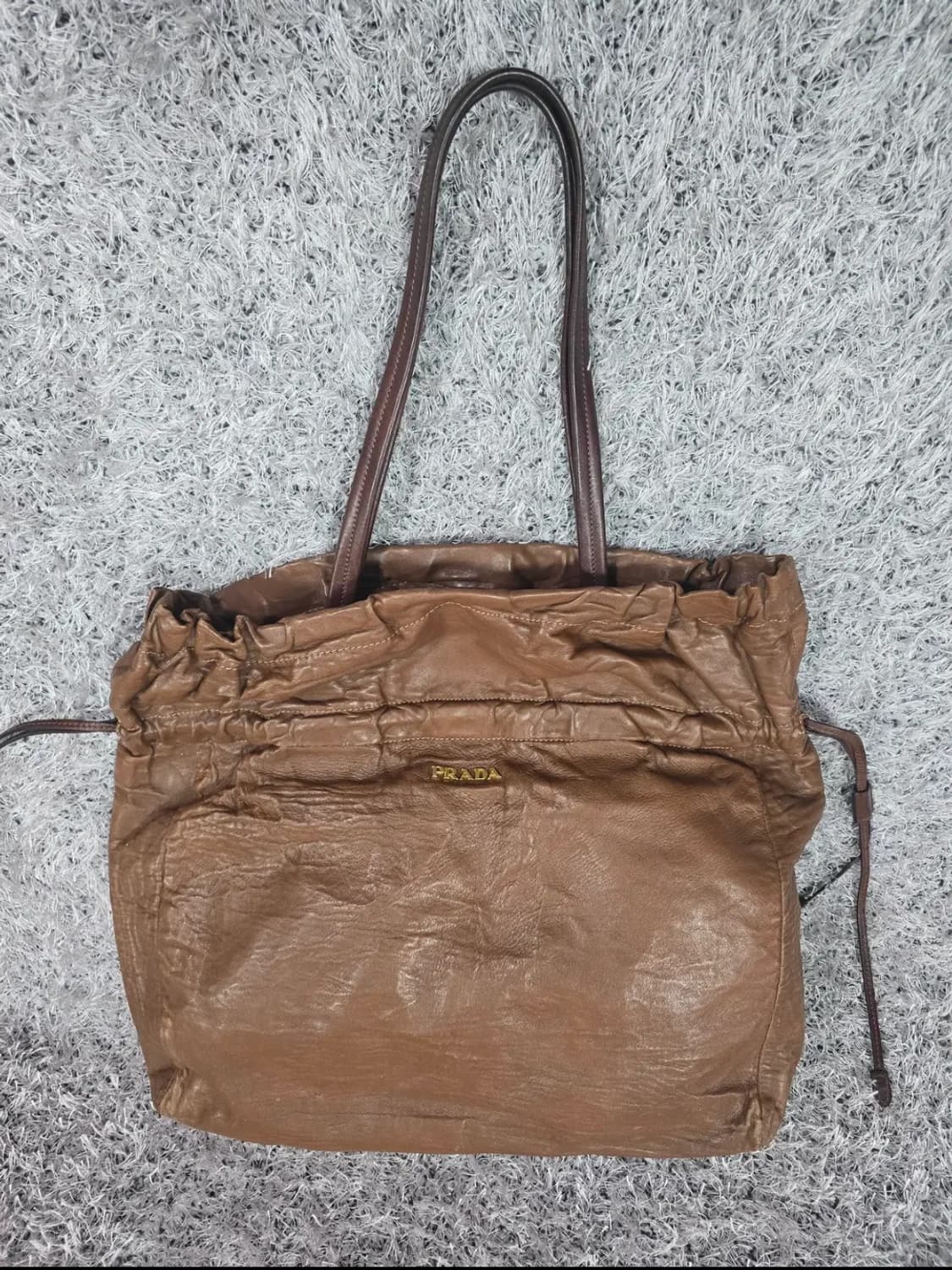 프라다 레더 빈티지 숄더백 상품이미지1