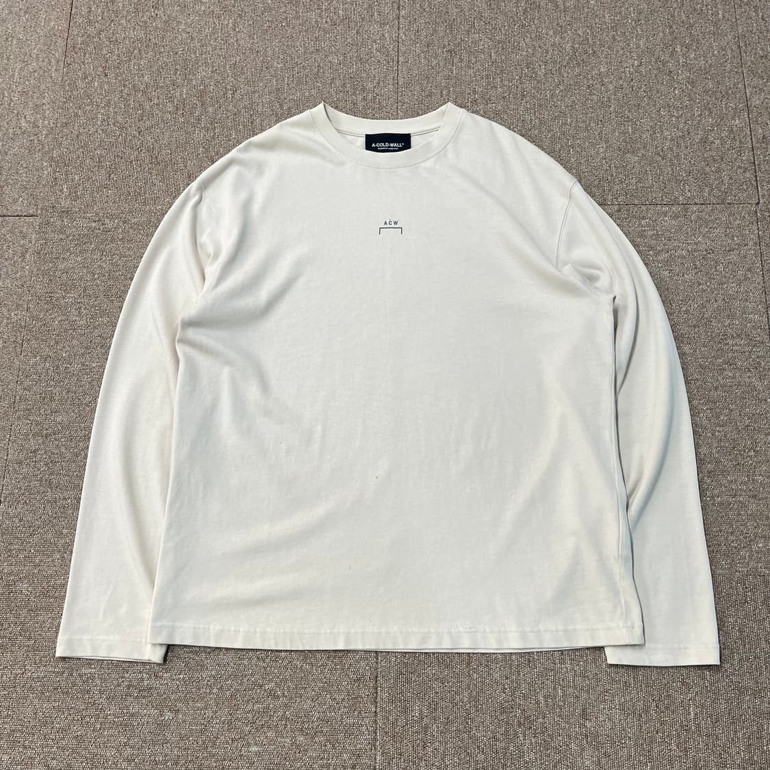 어콜드월 롱슬리브 상품이미지3