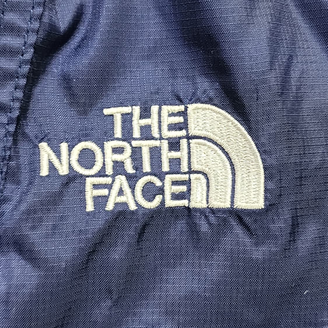 [100] THE NORTH FACE 경량 후드 바람막이 (네이비) 상품이미지4