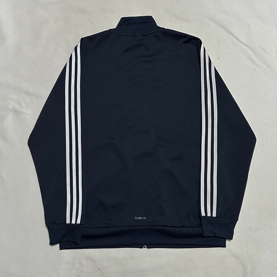 XL 아디다스 화이트 라인 네이비 트랙탑 상품이미지3