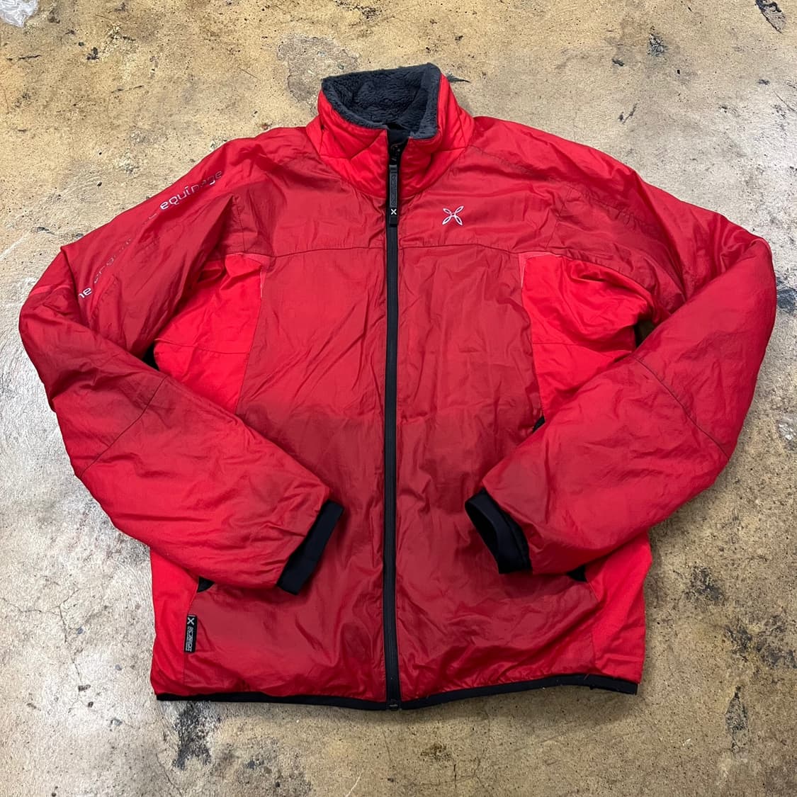 [정품/M] 몬츄라 레드 경량 패딩 b16 상품이미지2