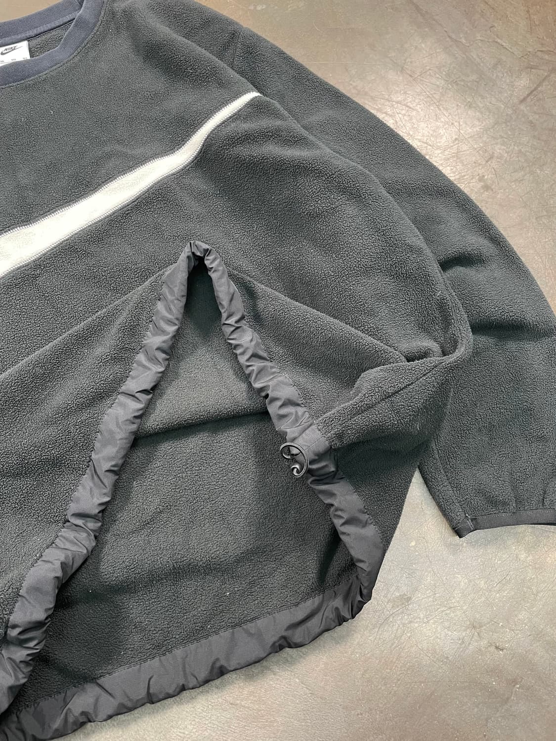 나이키 빅 스우시 플리스 스웻셔츠 상품이미지3