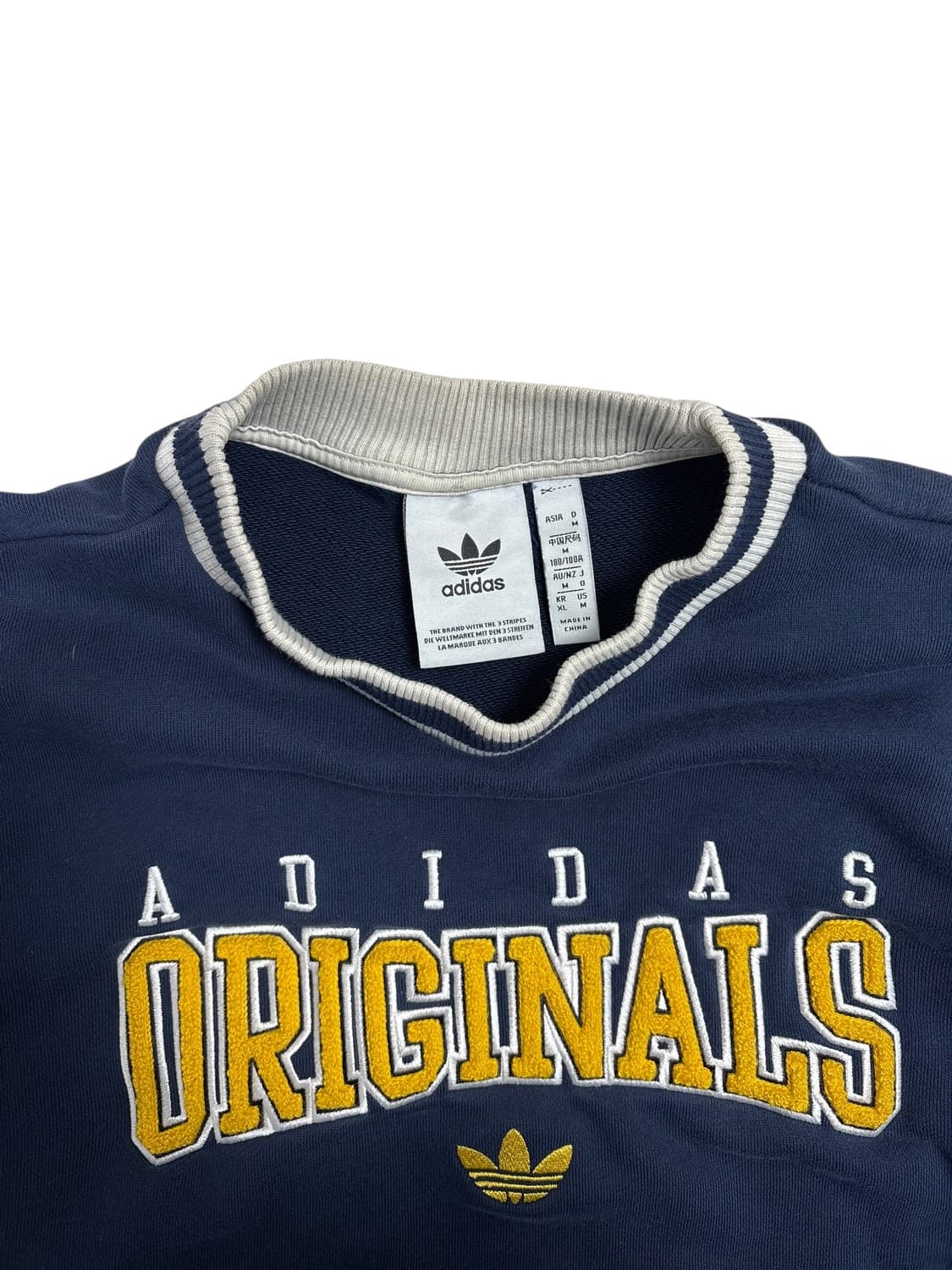 아디다스 오리지널스 스크립트 맨투맨 네이비 상품이미지6