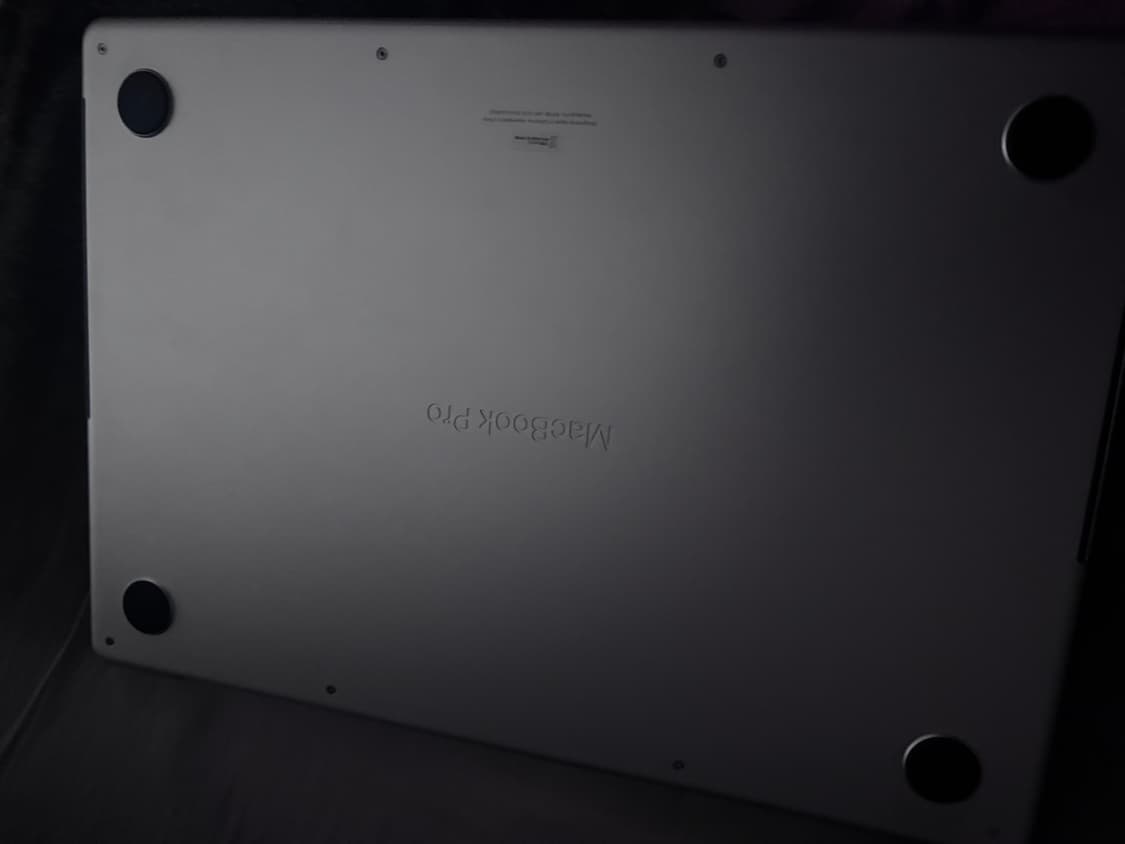 MacBook Pro 14 - 실버 m4 24GB/1TB 상품이미지3