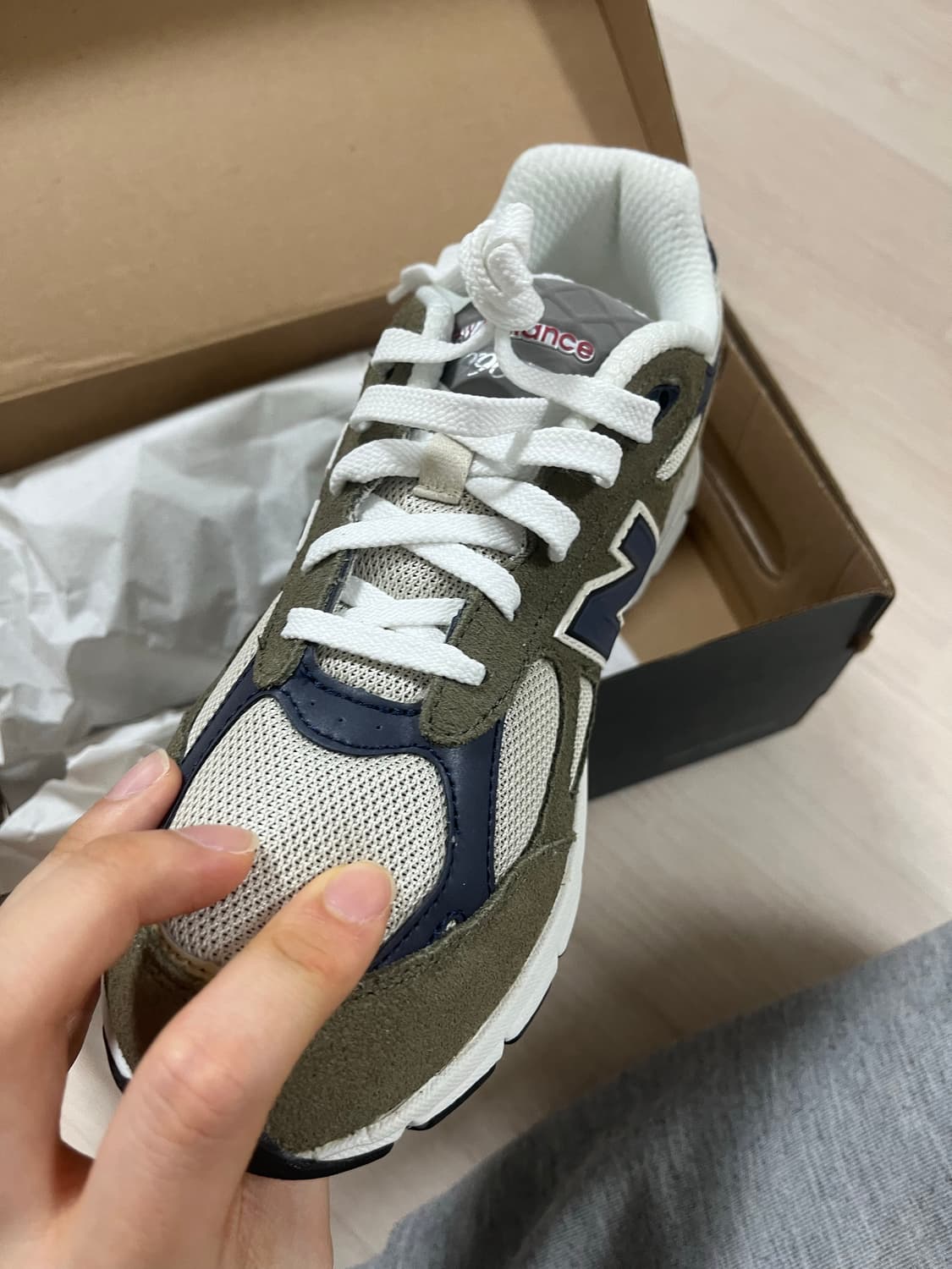 뉴발란스 990 v3 올리브 상품이미지3