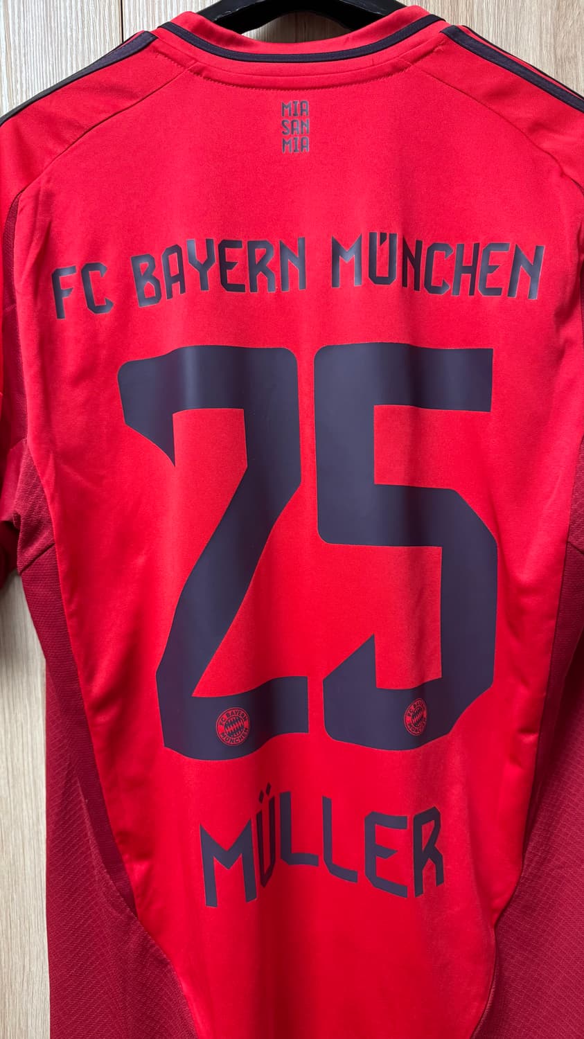 아디다스 24/25 바이에른뮌헨 유니폼 L 뮐러 상품이미지9