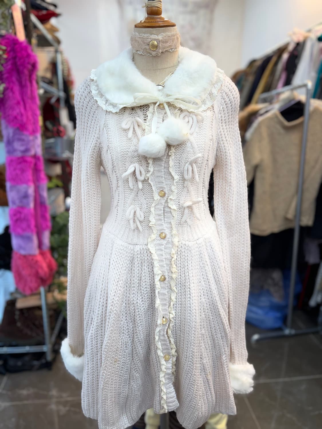 엑시즈팜 퍼 니트 롱가디건 상품이미지1