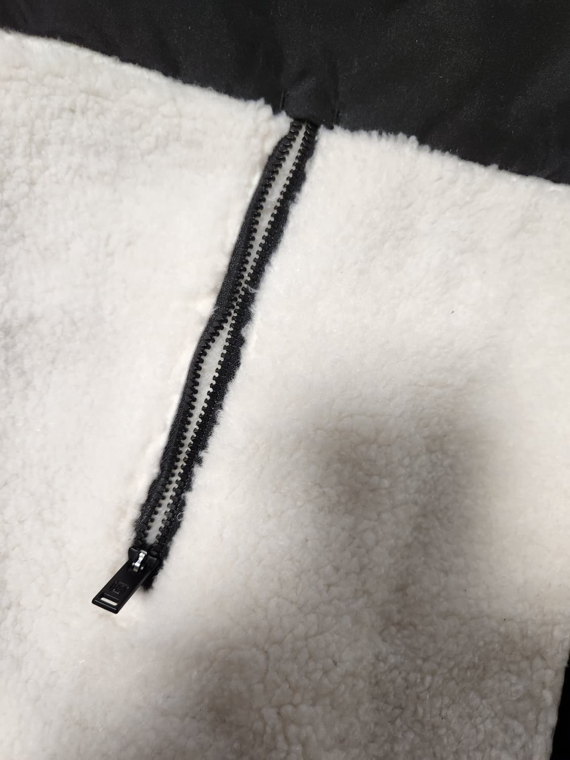 새상품급)닥스 골프 남성 블랙 구스다운 플리스 베스트 사이즈100(L)
 상품이미지5