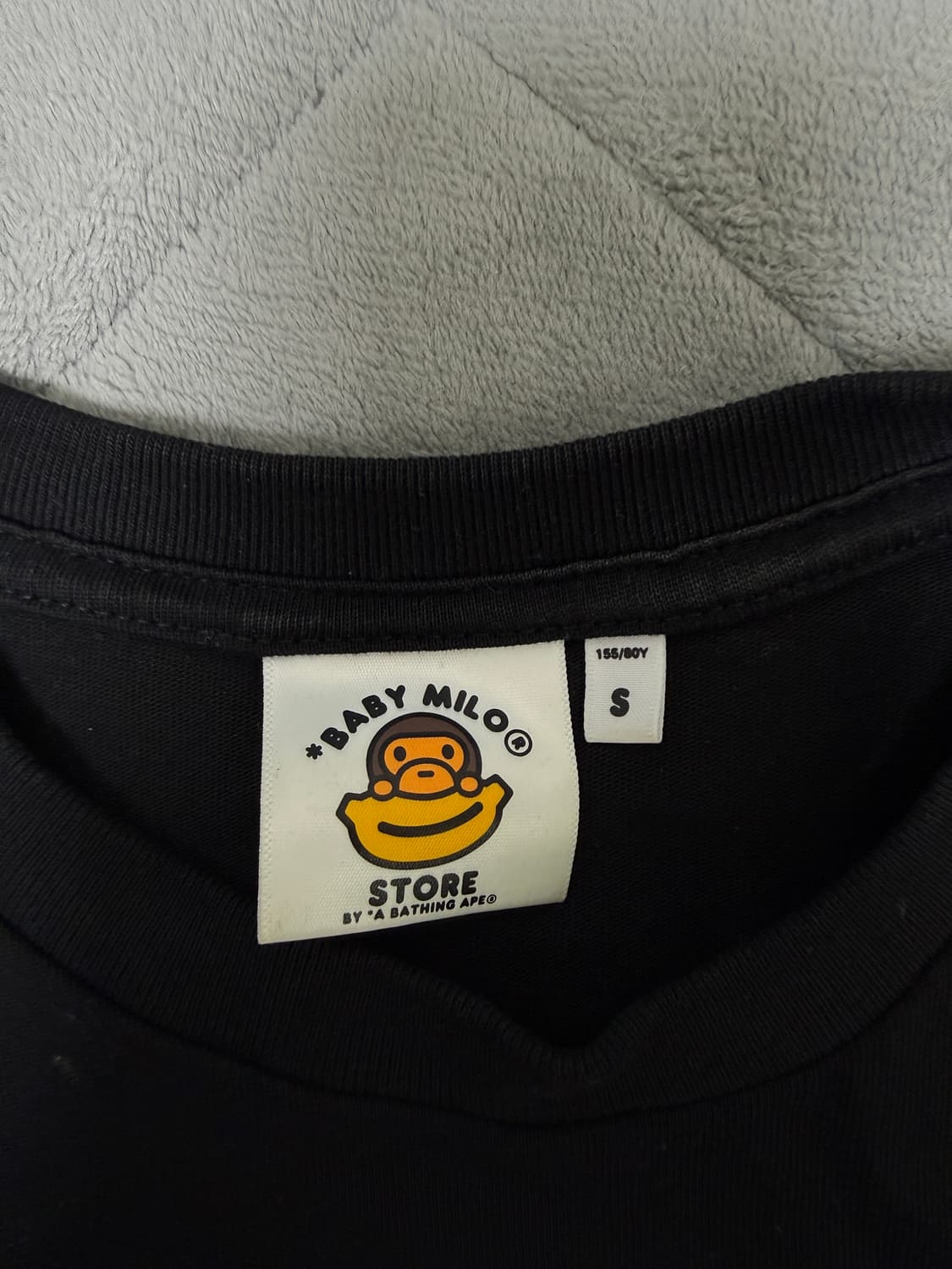 (W) 베이프 마일로 레귤러 핏 티셔츠 블랙 상품이미지3