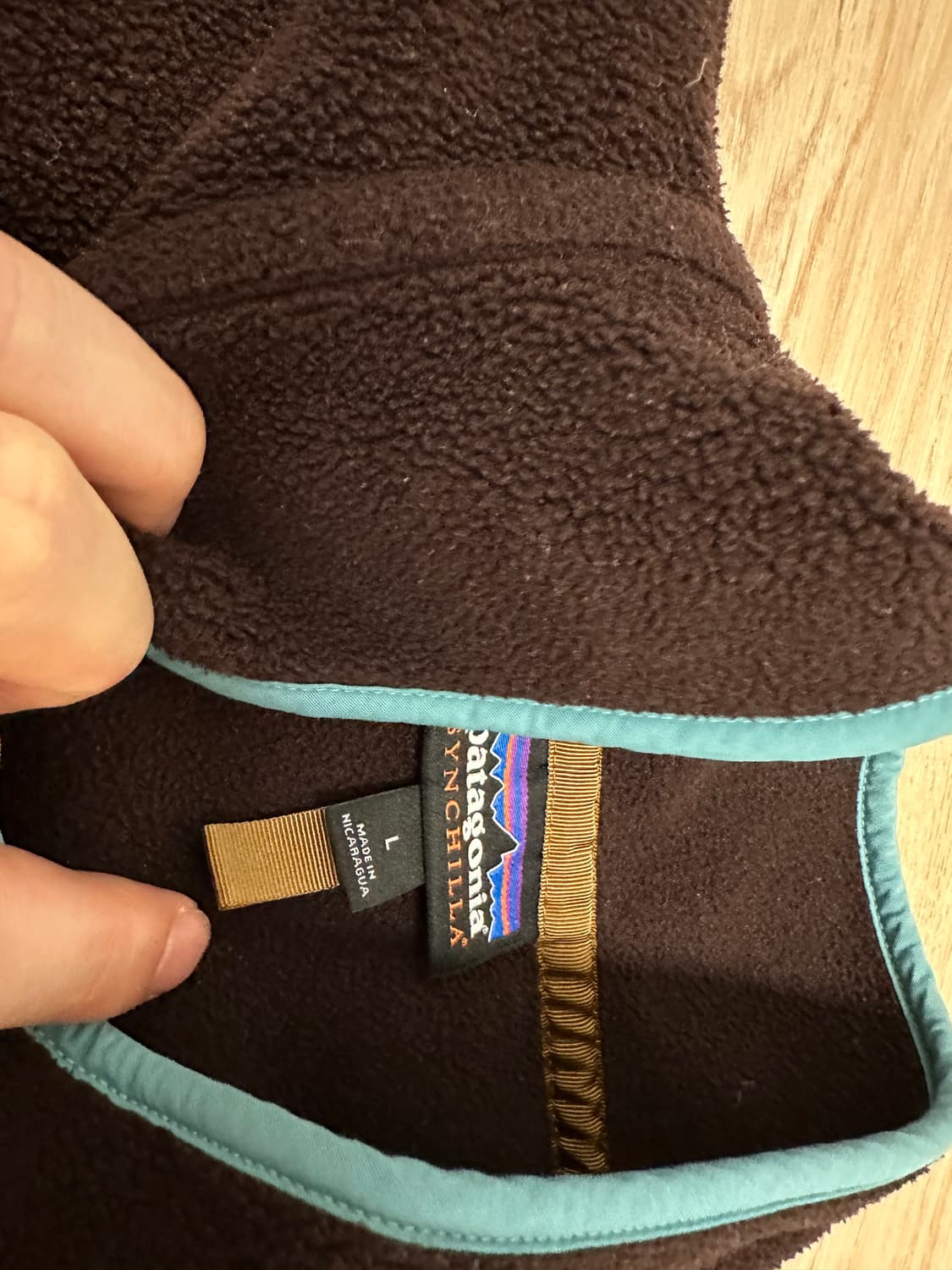 파타고니아 신칠라 브라운 L 상품이미지3