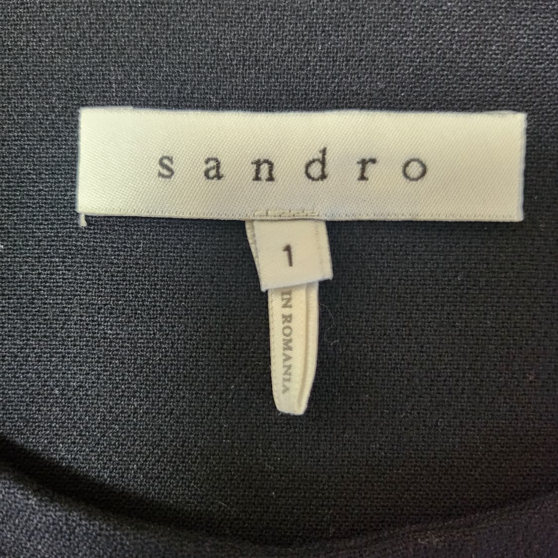 산드로 주머니 가죽 배색  원피스●표기사이즈 1 (s 55)
  상품이미지1