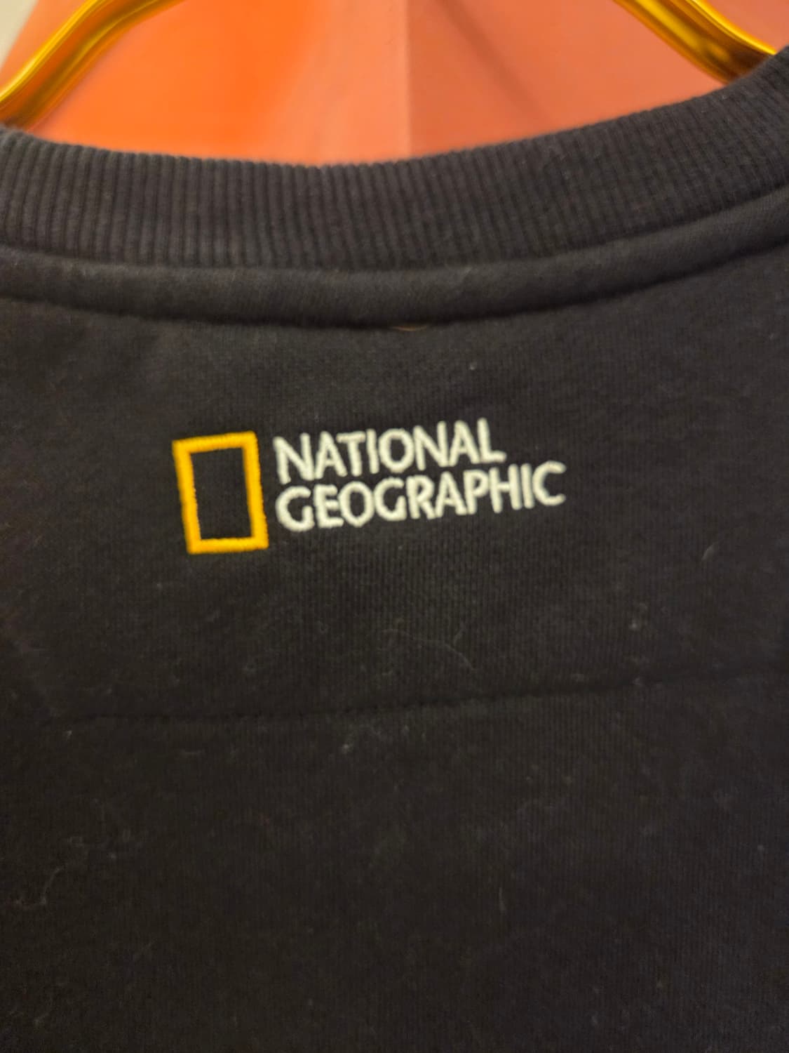 내셔널지오그래픽 맨투맨 기모티 상품이미지4