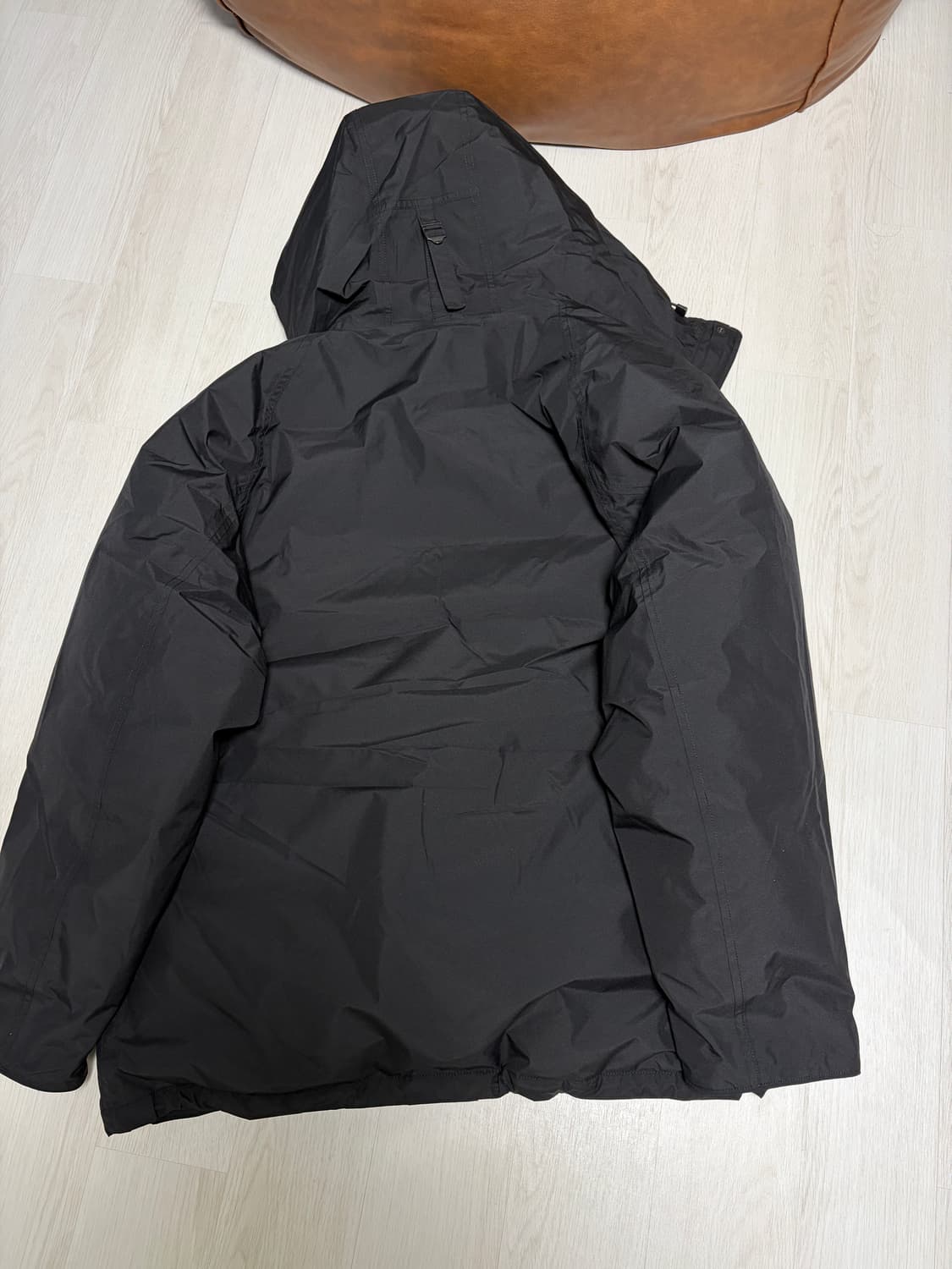 나나미카 25fw 고어텍스 숏 다운코트 블랙 상품이미지2