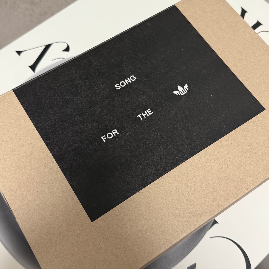 아디다스 X 송포더뮤트 컨트리 OG 270 상품이미지8