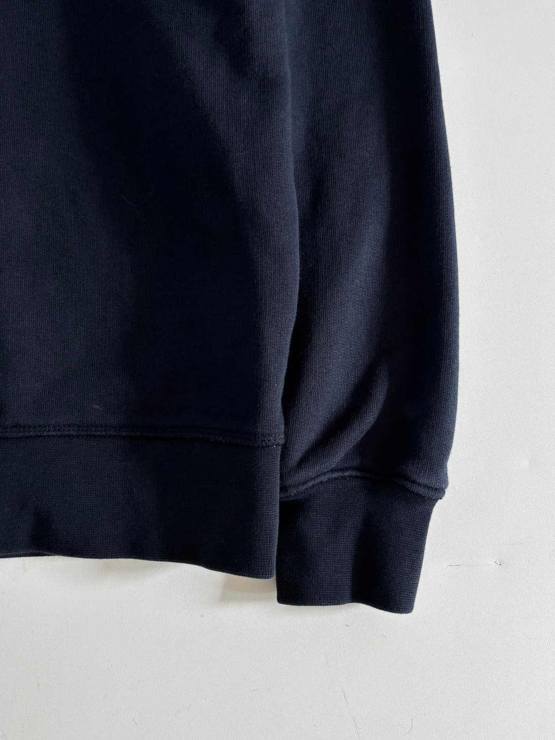 Vivienne Westwood 비비안웨스트우드 네이비 로고자수 맨투맨 상품이미지4