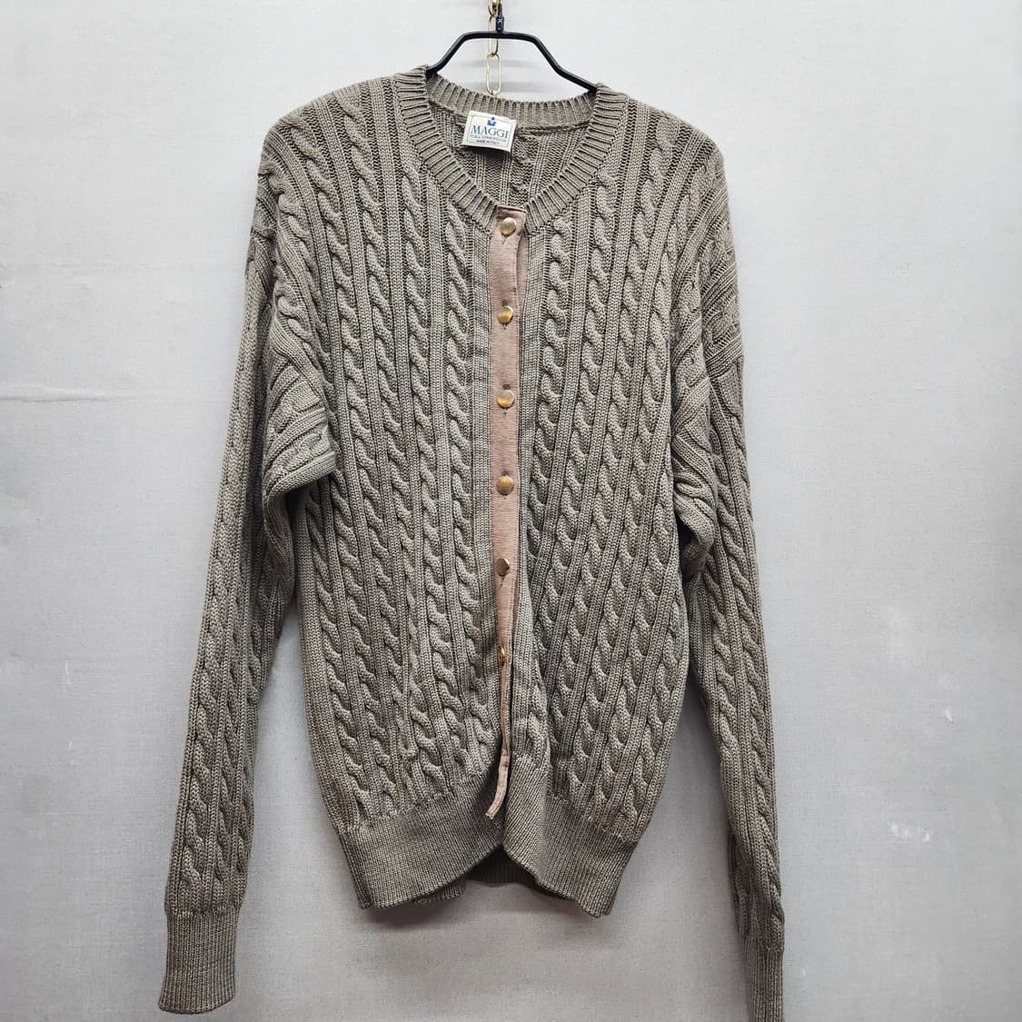 이태리 MAGGI 매기 케이블 니트 가디건(버진울) M 상품이미지1