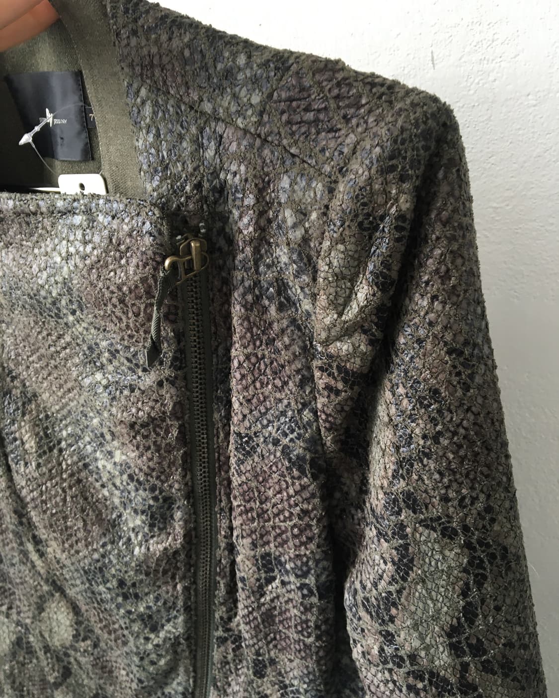 Python pattern jacket 상품이미지4