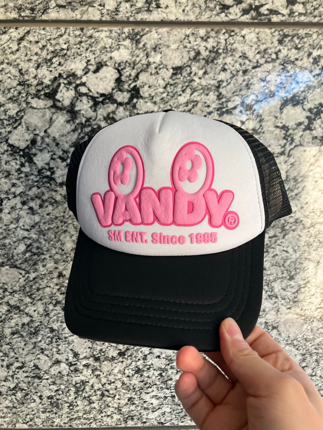 반디더핑크 x SM town 트러커캡 볼캡 모자 상품이미지1