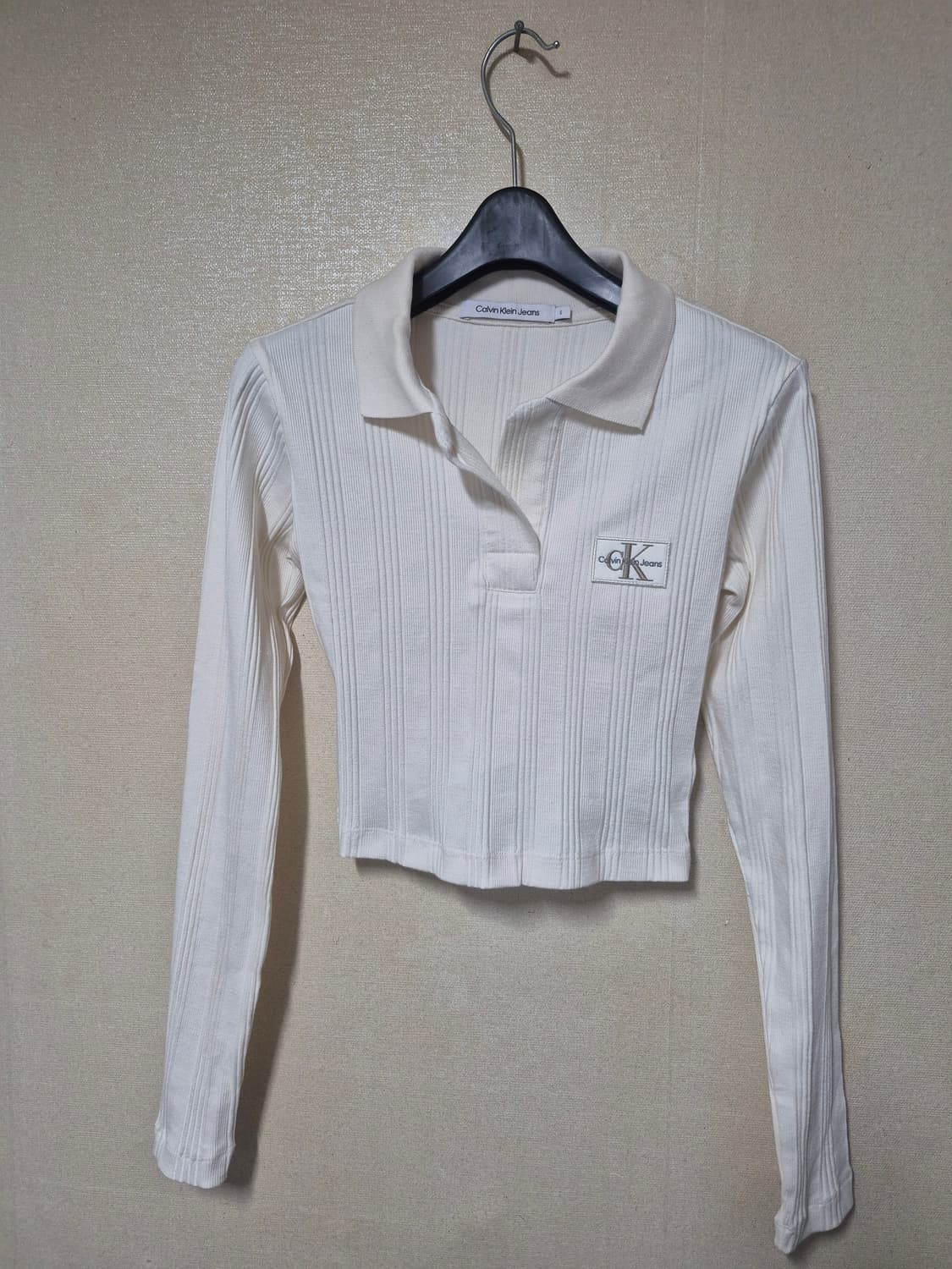 캘빈클라인진 크롭 카라티 상품이미지1